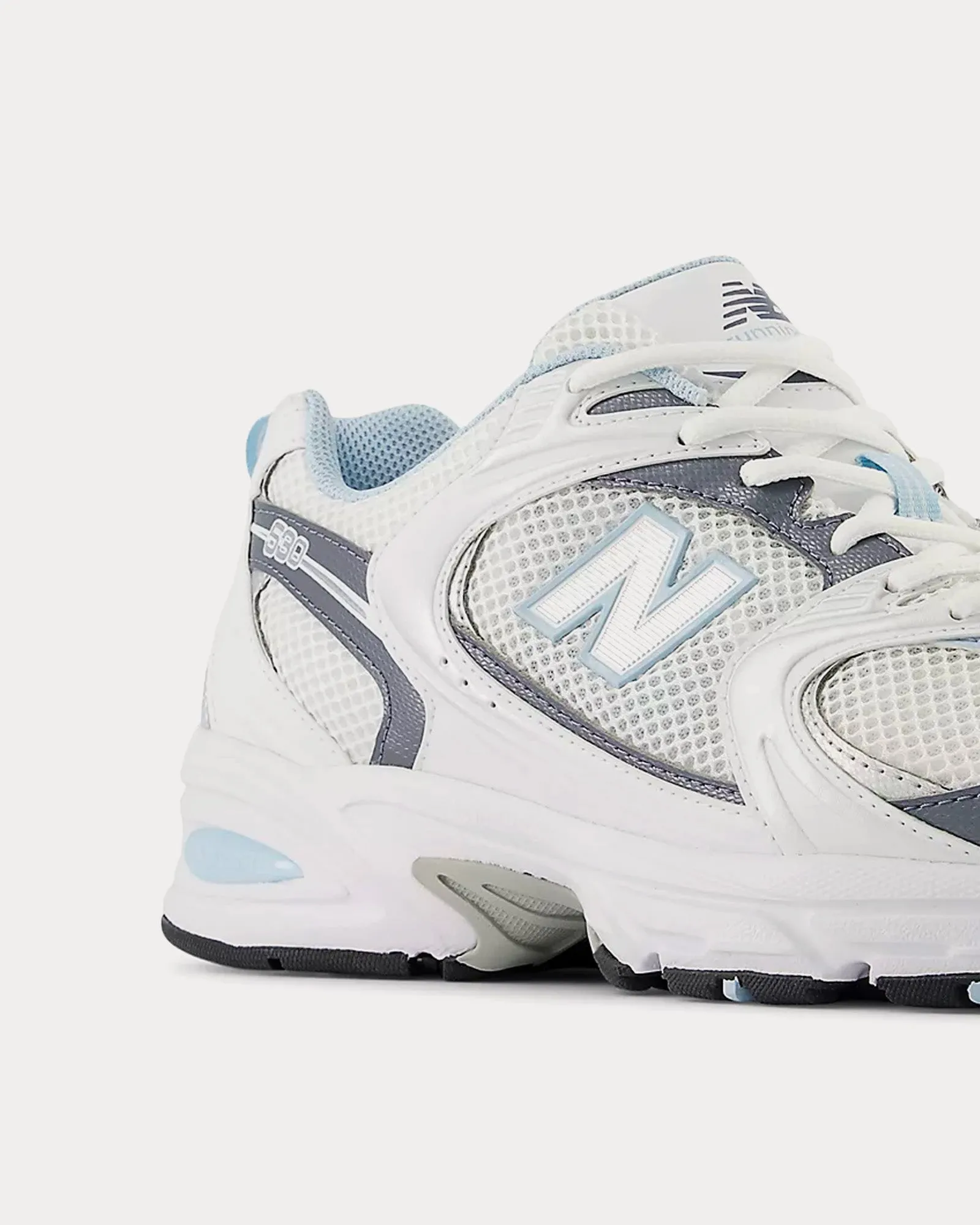 530 White / Dark Arctic Grey / Light Chrome Blue Low Top Sneakers