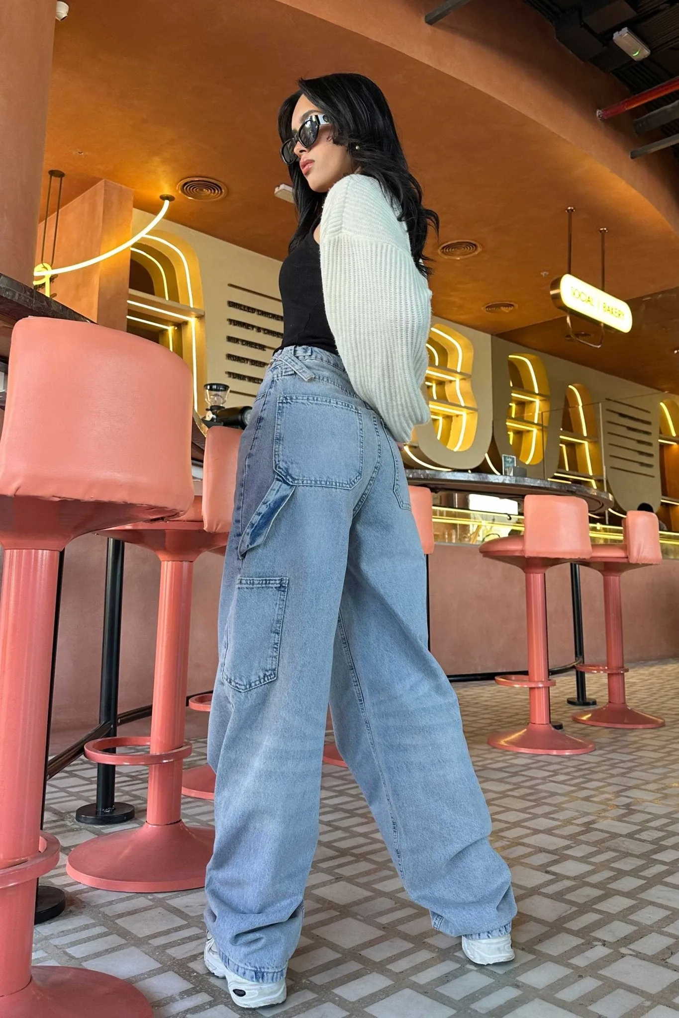 Carpenter - High-Waist Light Wash Jeans
