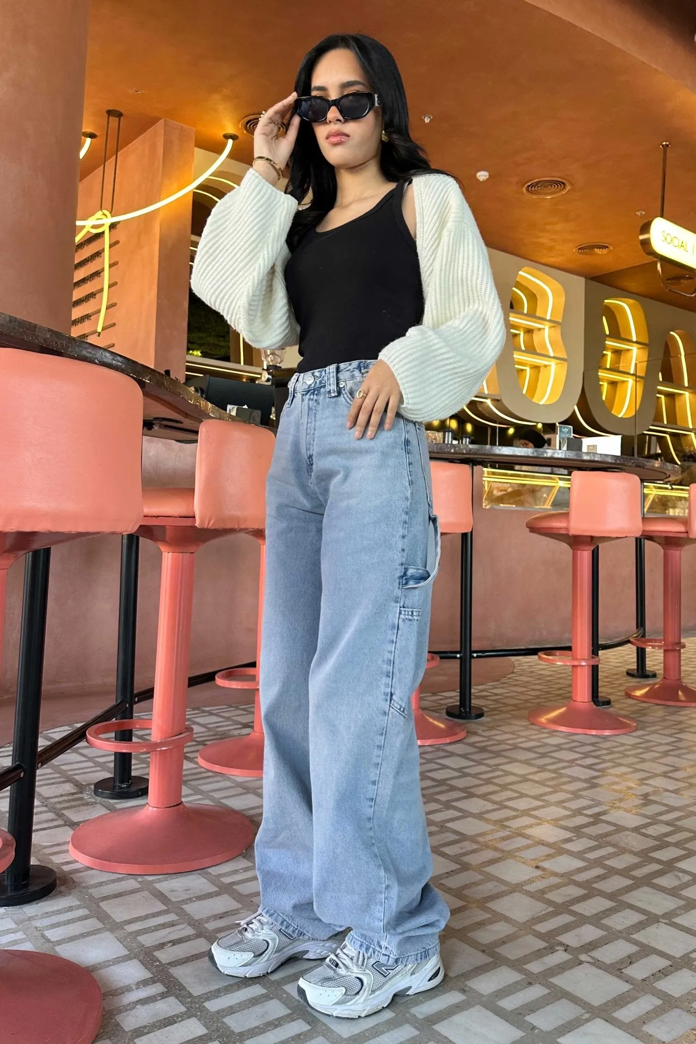 Carpenter - High-Waist Light Wash Jeans