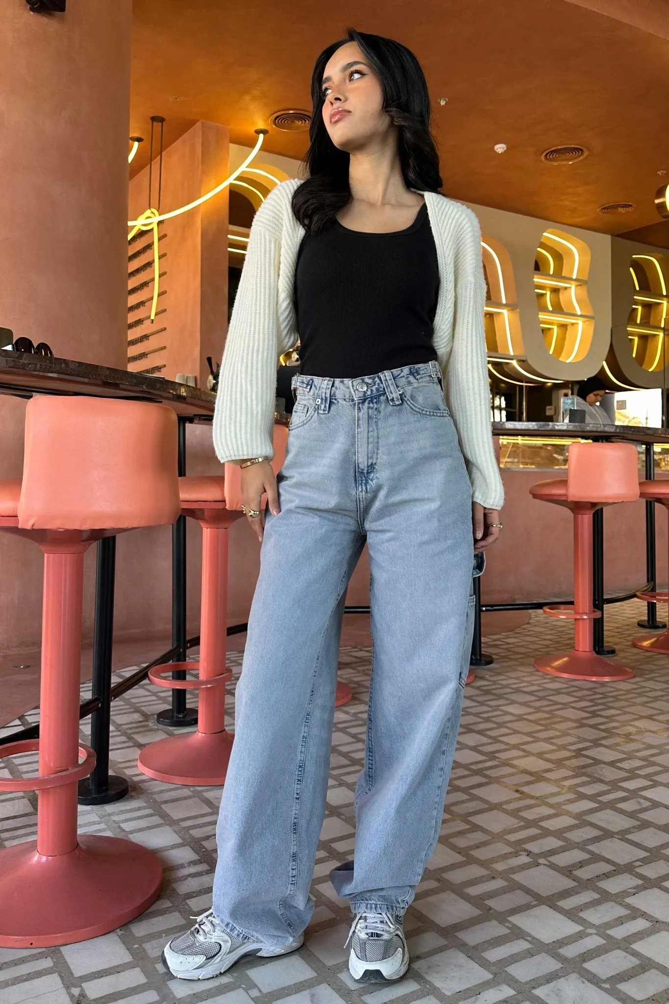 Carpenter - High-Waist Light Wash Jeans