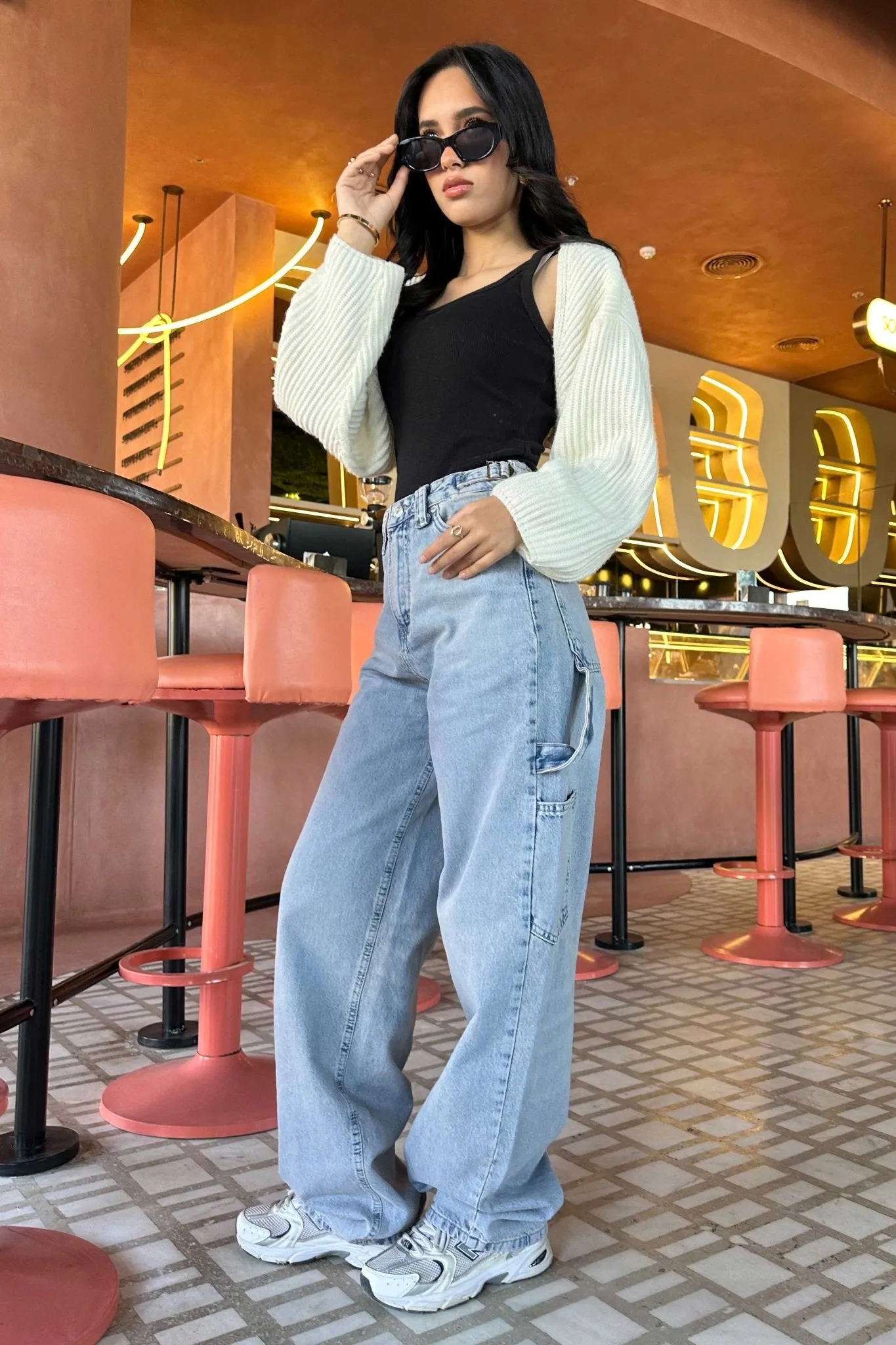 Carpenter - High-Waist Light Wash Jeans