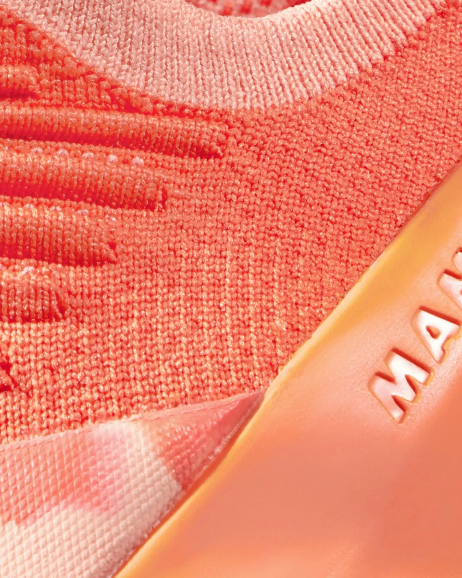 Hueco Knit II Dark Salmon / Light Salmon Running Shoes