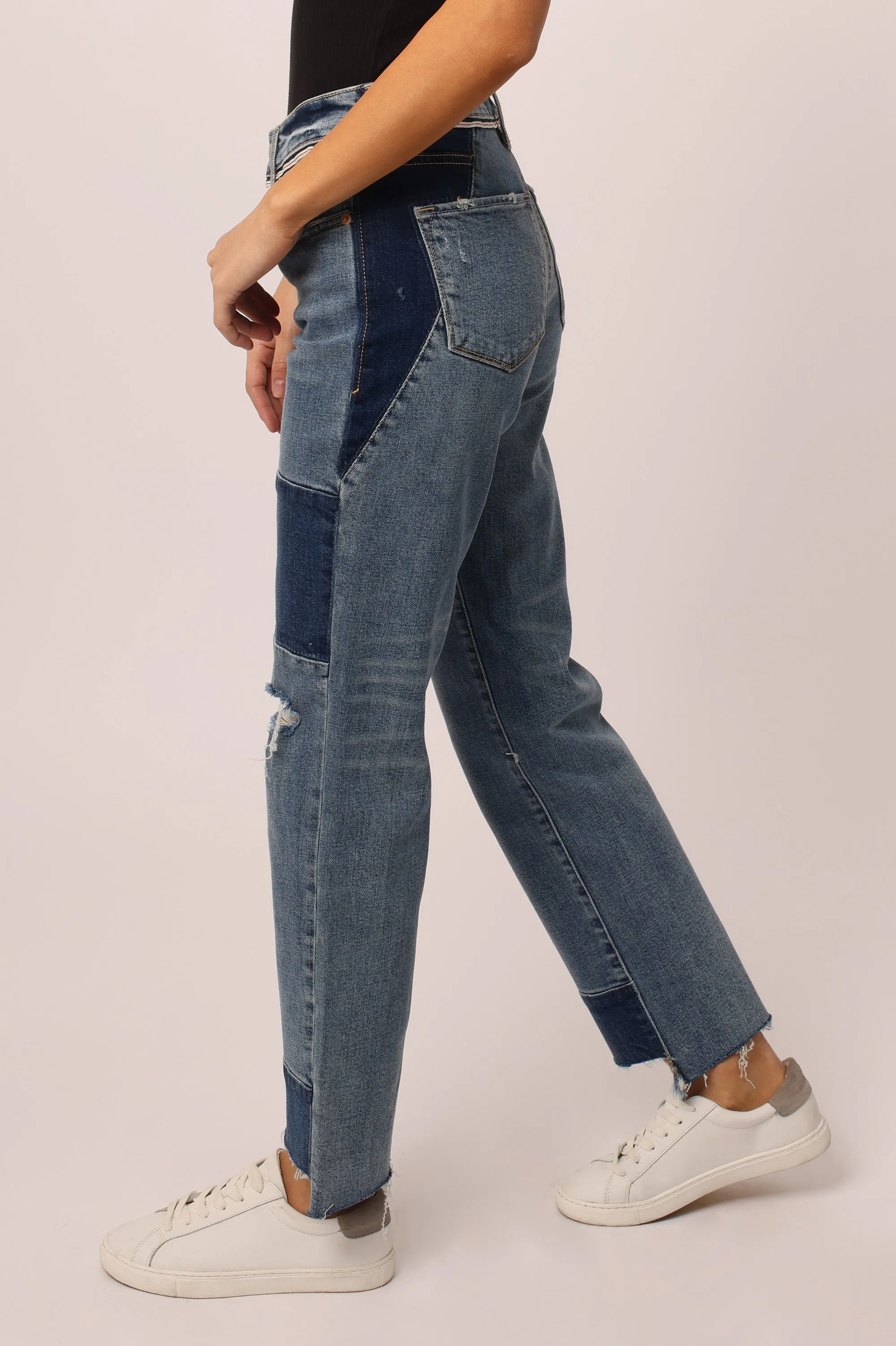 JODI SUPER HIGH RISE CROPPED STRAIGHT JEANS SARATOGA
