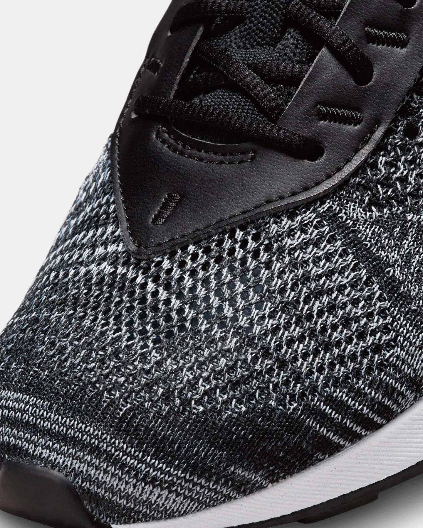 Nike Air Max Flyknit Racer Black/White