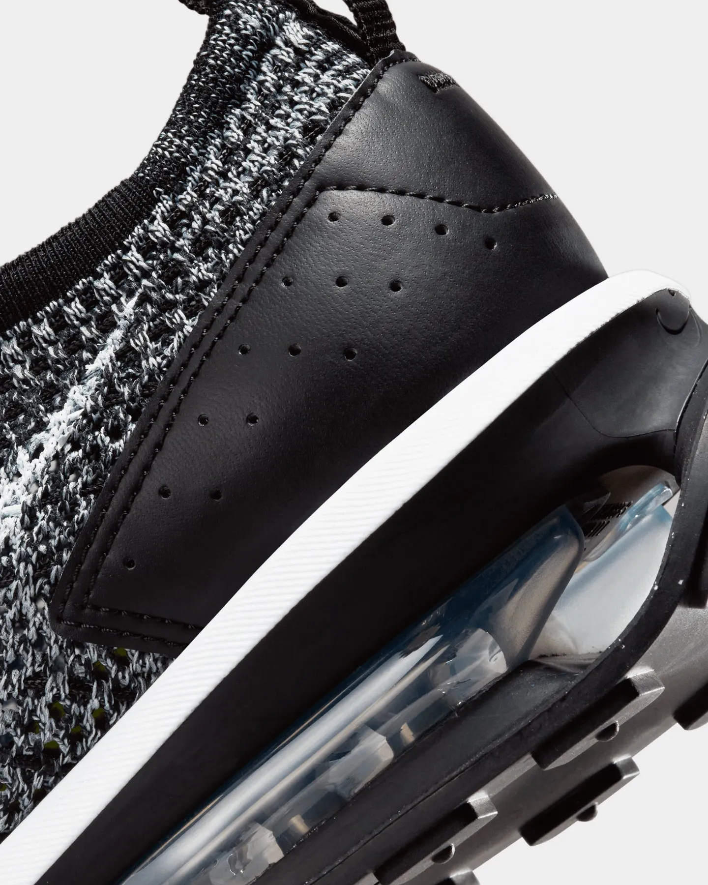 Nike Air Max Flyknit Racer Black/White