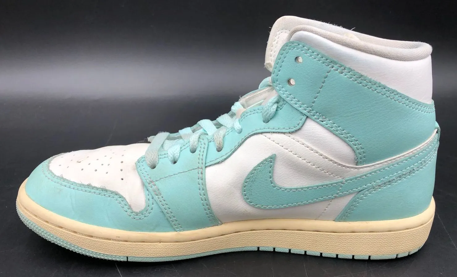 Nike Jordan 1 Mid 'Light Dew' Women's White/Sky Blue Sneakers - Size 7.5 ( COA)