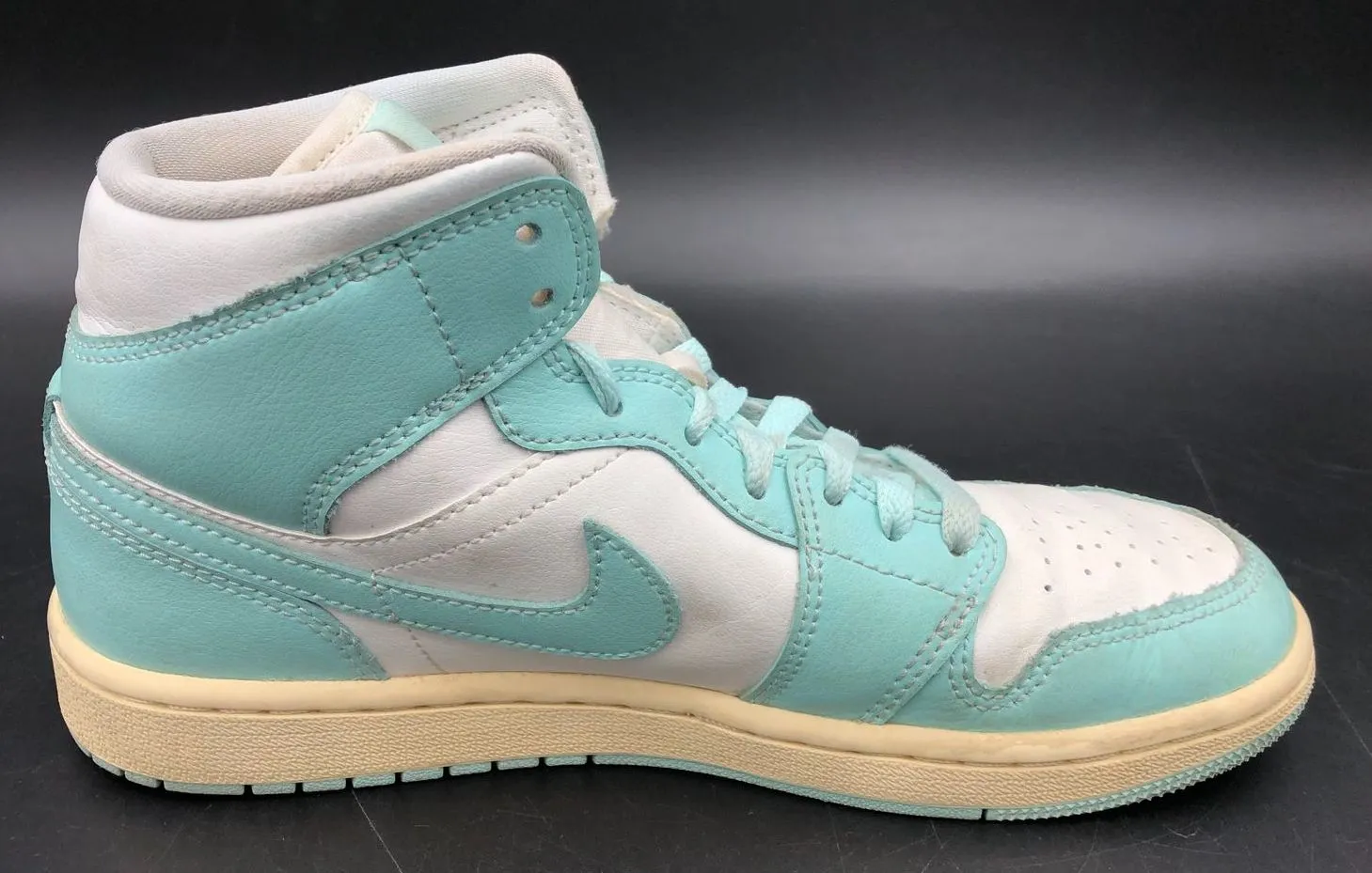 Nike Jordan 1 Mid 'Light Dew' Women's White/Sky Blue Sneakers - Size 7.5 ( COA)