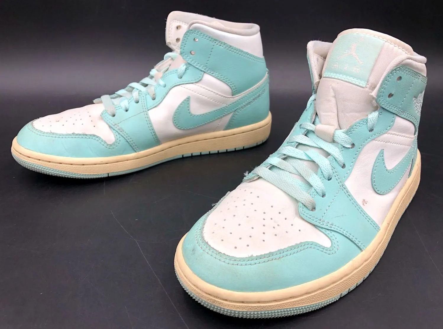 Nike Jordan 1 Mid 'Light Dew' Women's White/Sky Blue Sneakers - Size 7.5 ( COA)