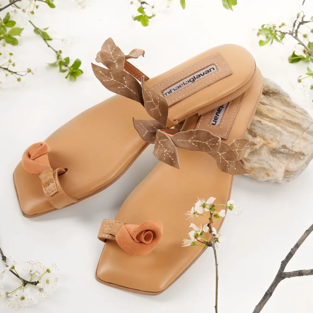 SHR Blooming Garden beige suede flat sandals