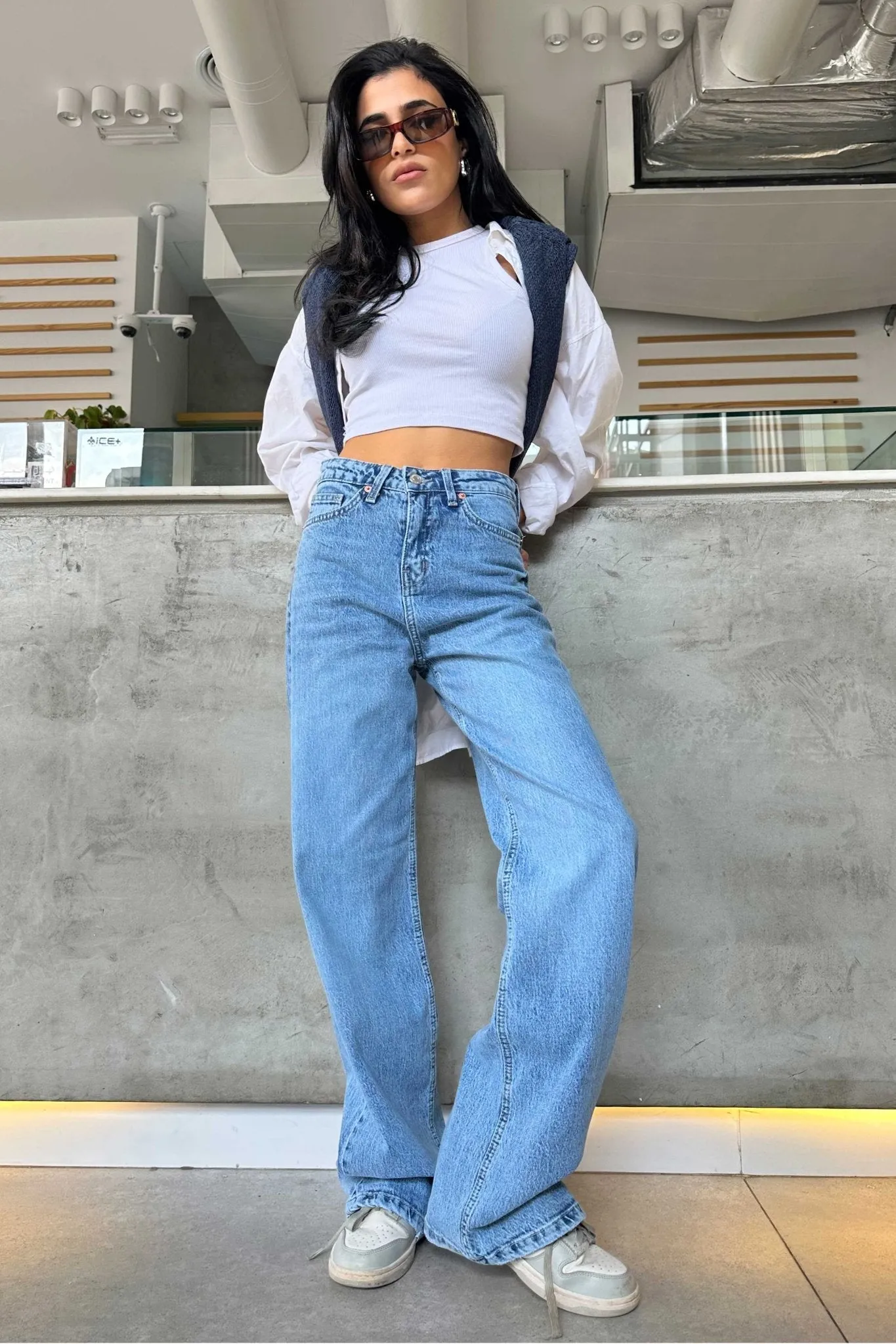 Ultra Comfort - Wide Leg - Sky Blue Wash Jeans.