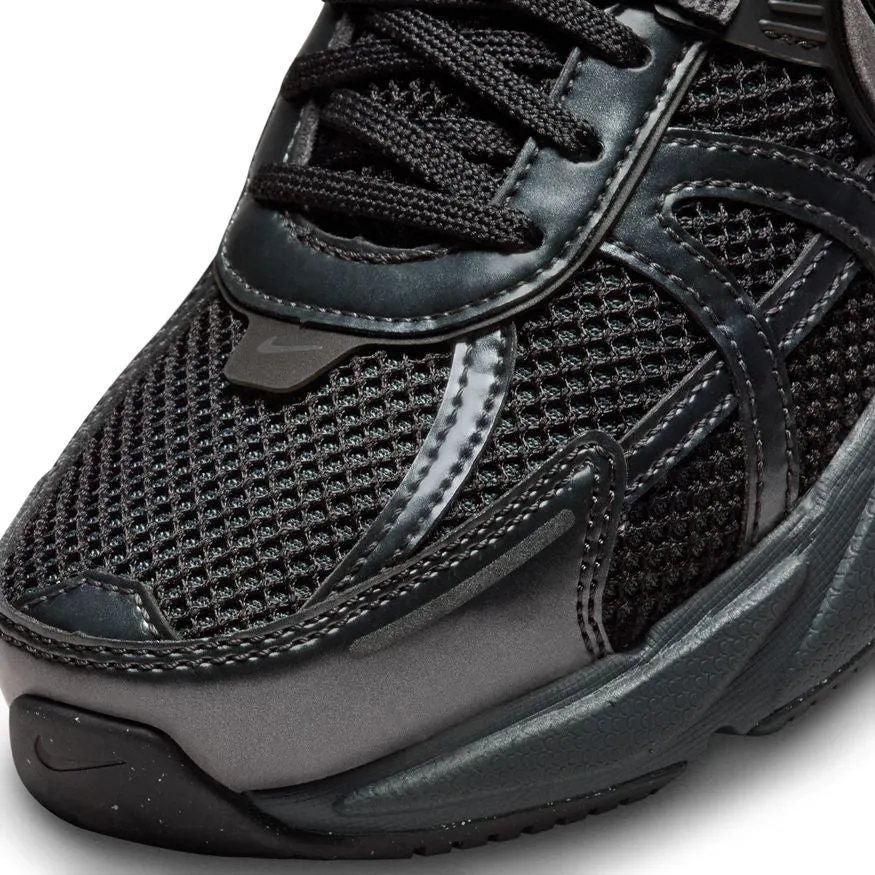 W NIKE V2K RUN FD0736-001
